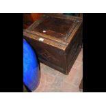 An oak square log box