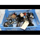 Assorted fishing reels, including Penn