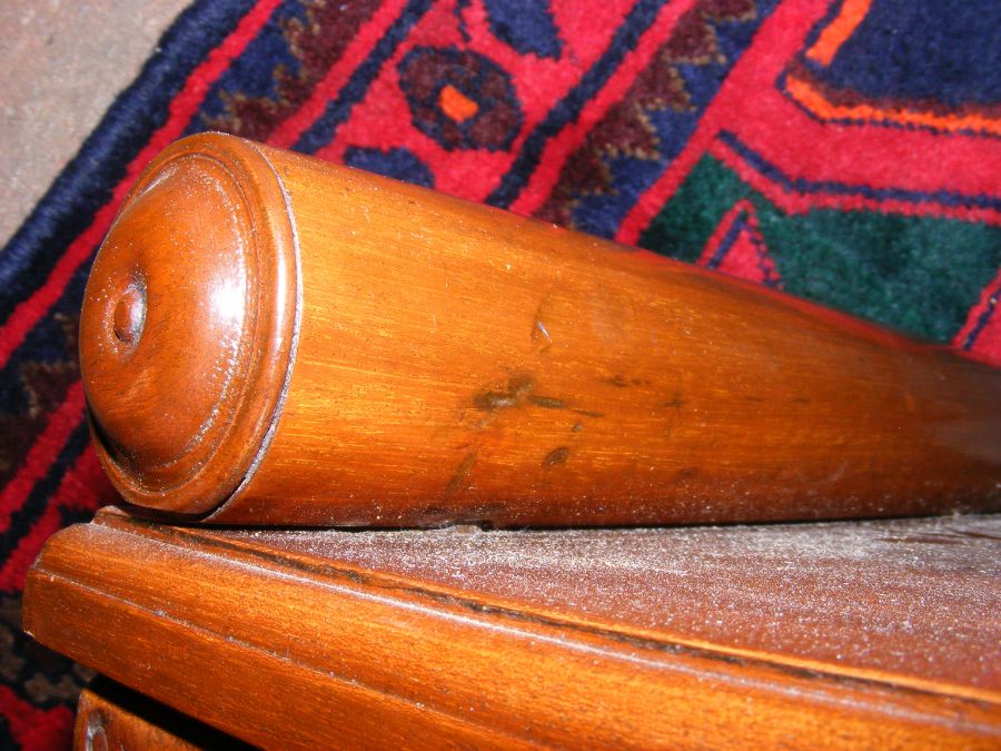 A mahogany window seat on turned support - Bild 6 aus 6