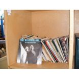 A quantity of 45rpm records including Slade and Th