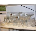 Assorted glassware including comports