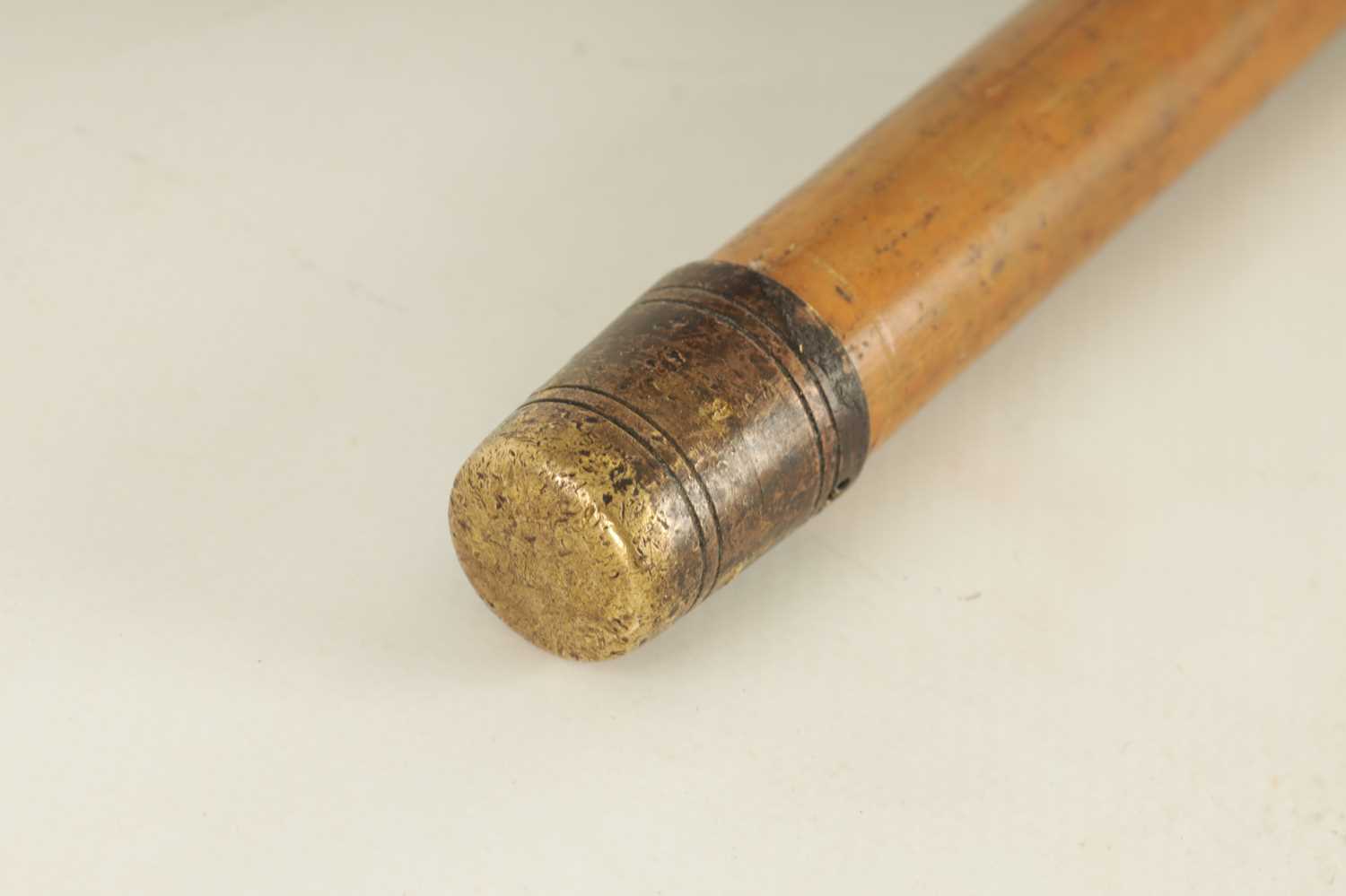 A 19TH CENTURY ANGLO INDIAN MALACCA CANE SWORD-STICK - Image 4 of 4