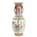 A LARGE 19TH CENTURY CHINESE FAMILLE ROSE OVIOD HALL VASE WITH FLARED NECK
