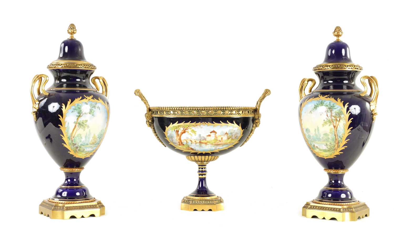 A GOOD 20TH CENTURY PARIS PORCELAIN AND ORMOLU MOUNTED THREE PIECE GARNITURETURE SET - Image 6 of 11