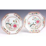 A PAIR OF 18TH CENTURY CHINESE OCTAGONAL PLATES