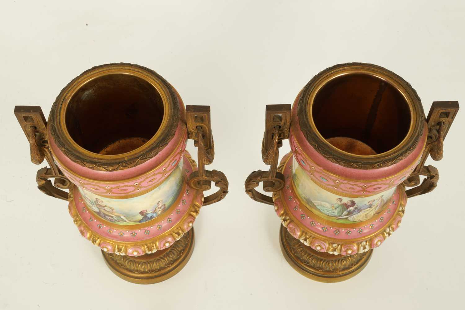 A PAIR OF 19TH CENTURY SEVRES PORCELAIN AND ORMOLU MOUNTED LIDED VASES - Image 9 of 9