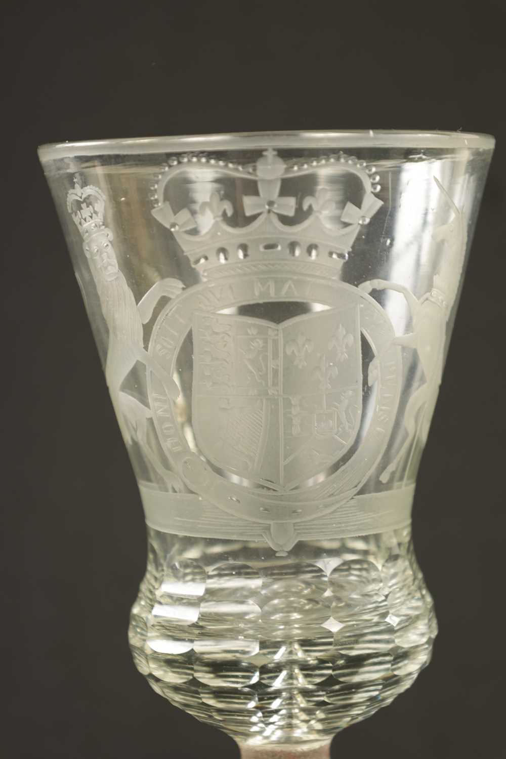 AN EARLY 18TH CENTURY ARMORIAL GOBLET - Image 2 of 5