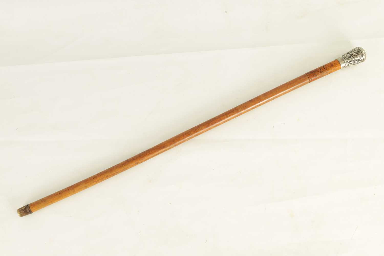 A 19TH CENTURY ANGLO INDIAN MALACCA CANE SWORD-STICK - Image 3 of 4