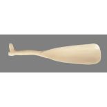 A 19TH CENTURY FRENCH IVORY SHOE HORN