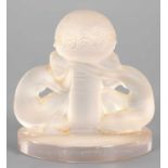 AN R.LALIQUE FROST GLASS DEUX FIGURINES MENU HOLDER