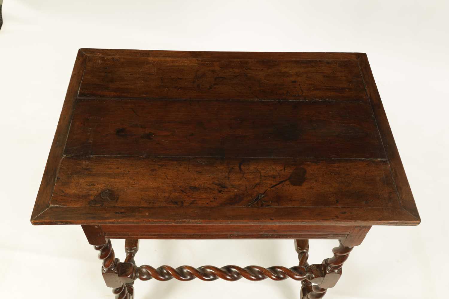 A CHARLES II WALNUT SIDE TABLE - Image 2 of 9