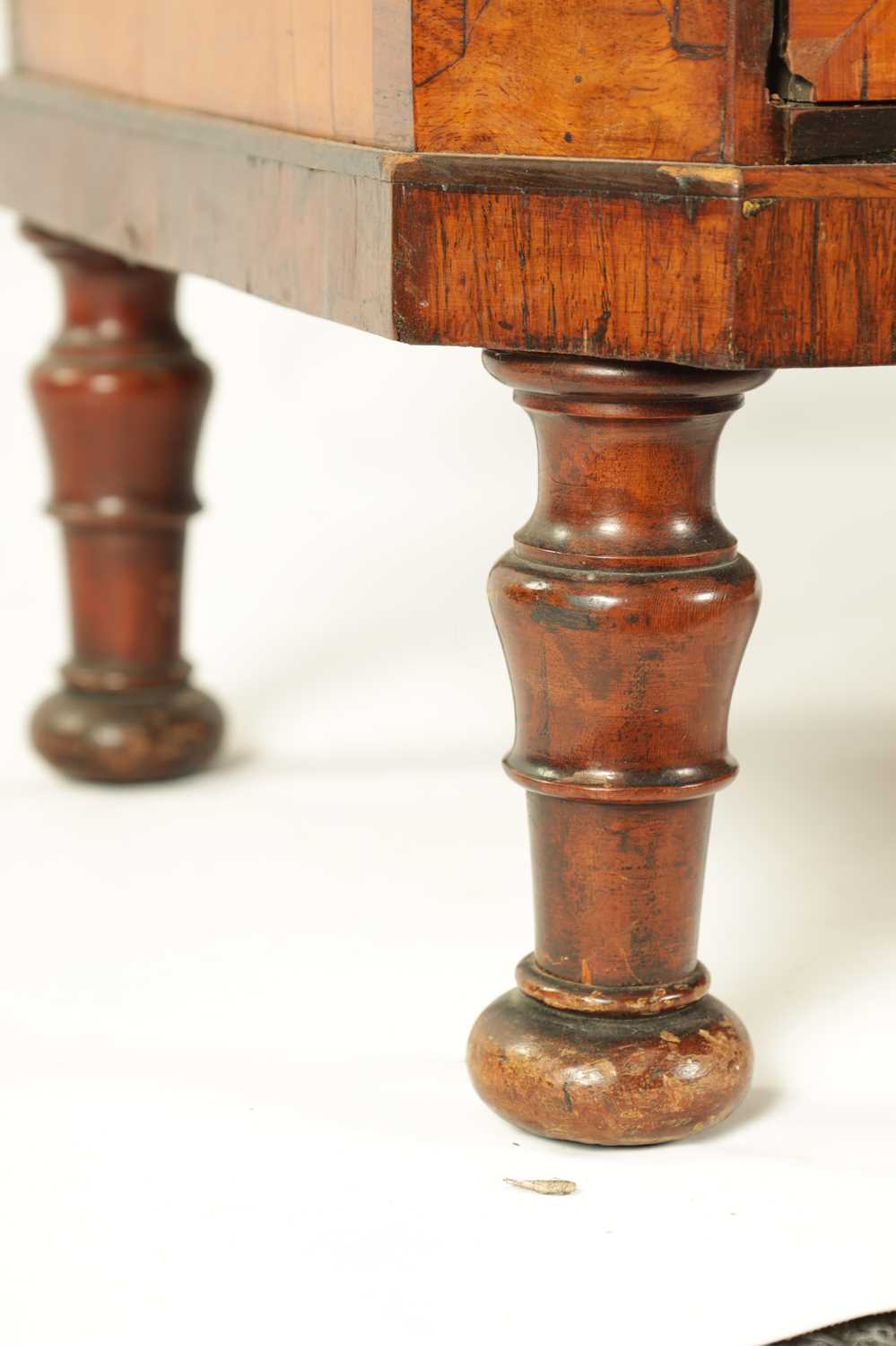 A GEORGE III MARQUETRY INLAID SATINWOOD AND KING WOOD CROSS-BANDED FALL FRONT SECRETAIRE CABINET IN - Image 10 of 15