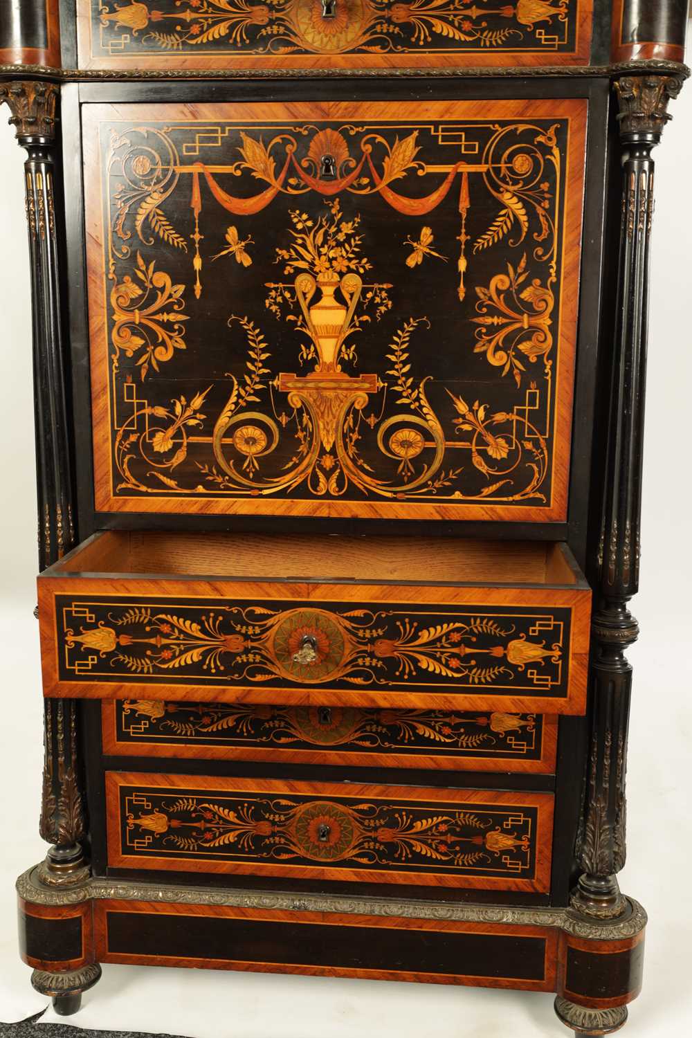 A 19TH CENTURY FRENCH EBONISED AND KINGWOOD CROSS-BANDED MARQUETRY INLAID FALL FRONT SECRETAIRE CABI - Image 7 of 14