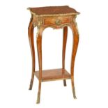 A FINE 19TH CENTURY FRENCH MARQUETRY, KINGWOOD AND ORMOLU MOUNTED SERPENTINE LAMP TABLE