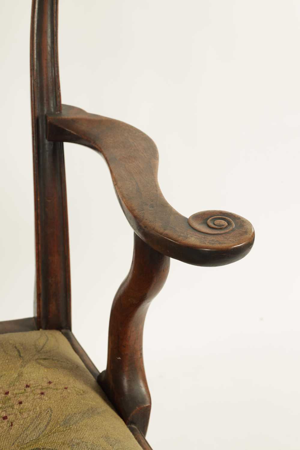 A MID 18TH CENTURY WALNUT OPEN ARMCHAIR IN THE MANNER OF CHIPPENDALE - Image 10 of 10