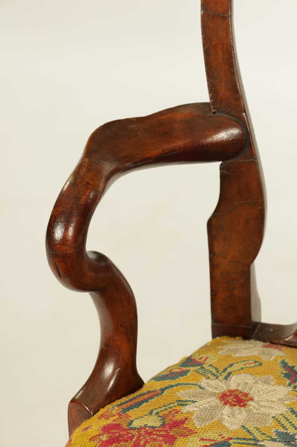 A 19TH CENTURY GEORGE I STYLE BURR WALNUT CHILD'S CHAIR - Image 4 of 9