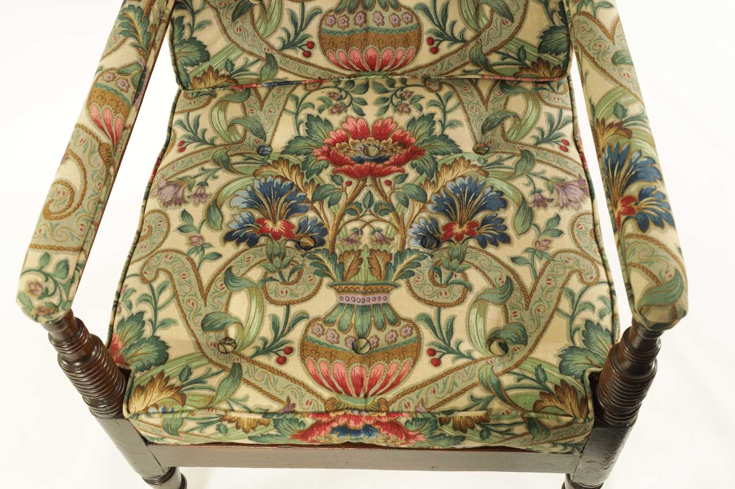 A GEORGE III MAHOGANY LIBRARY CHAIR - Image 6 of 11