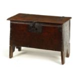 A GOOD LATE 17TH CENTURY SMALL OAK PLANK COFFER OF FINE COLOUR AND PATINA