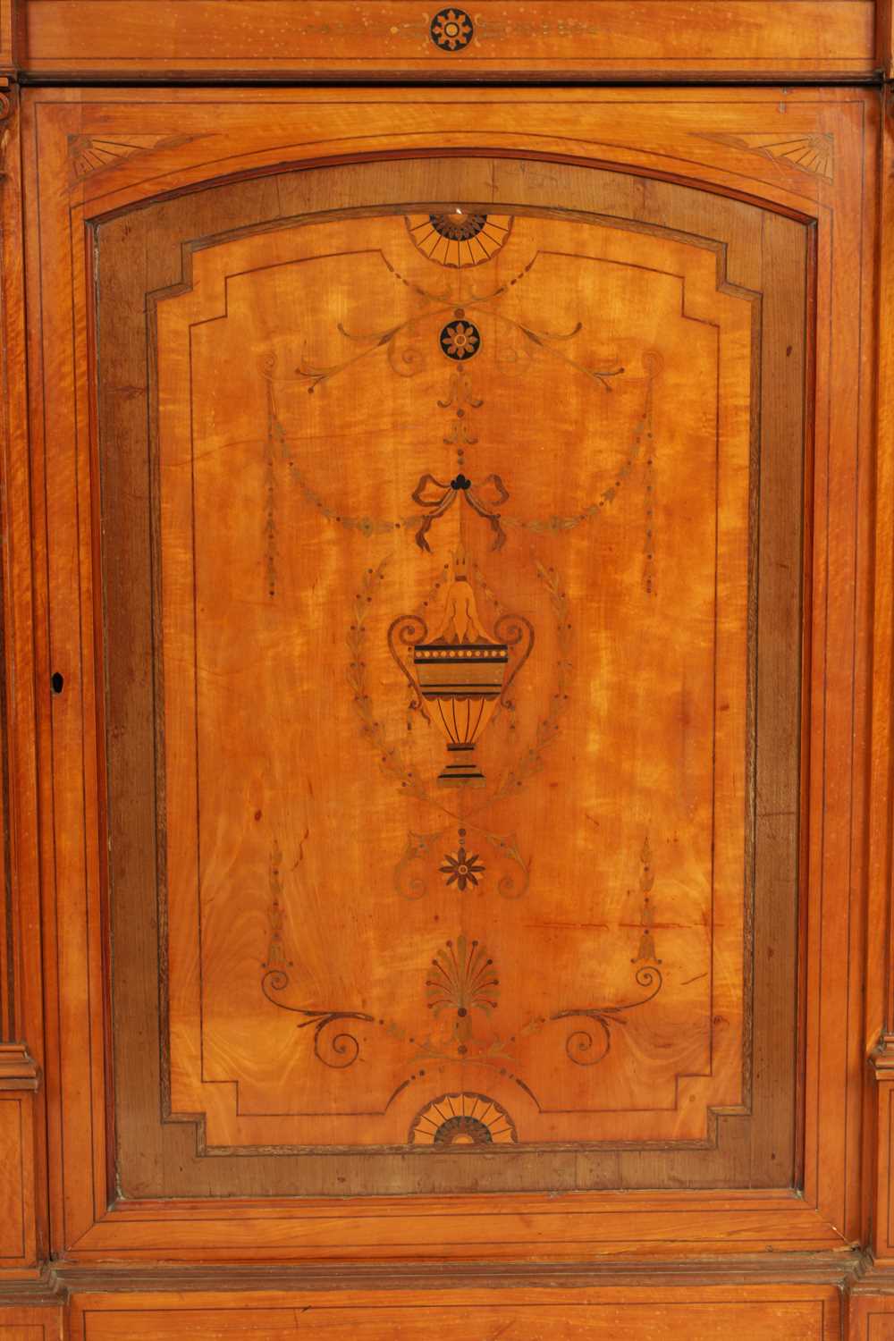 A 19TH CENTURY INLAID SATINWOOD SIDE CABINET - Image 2 of 7
