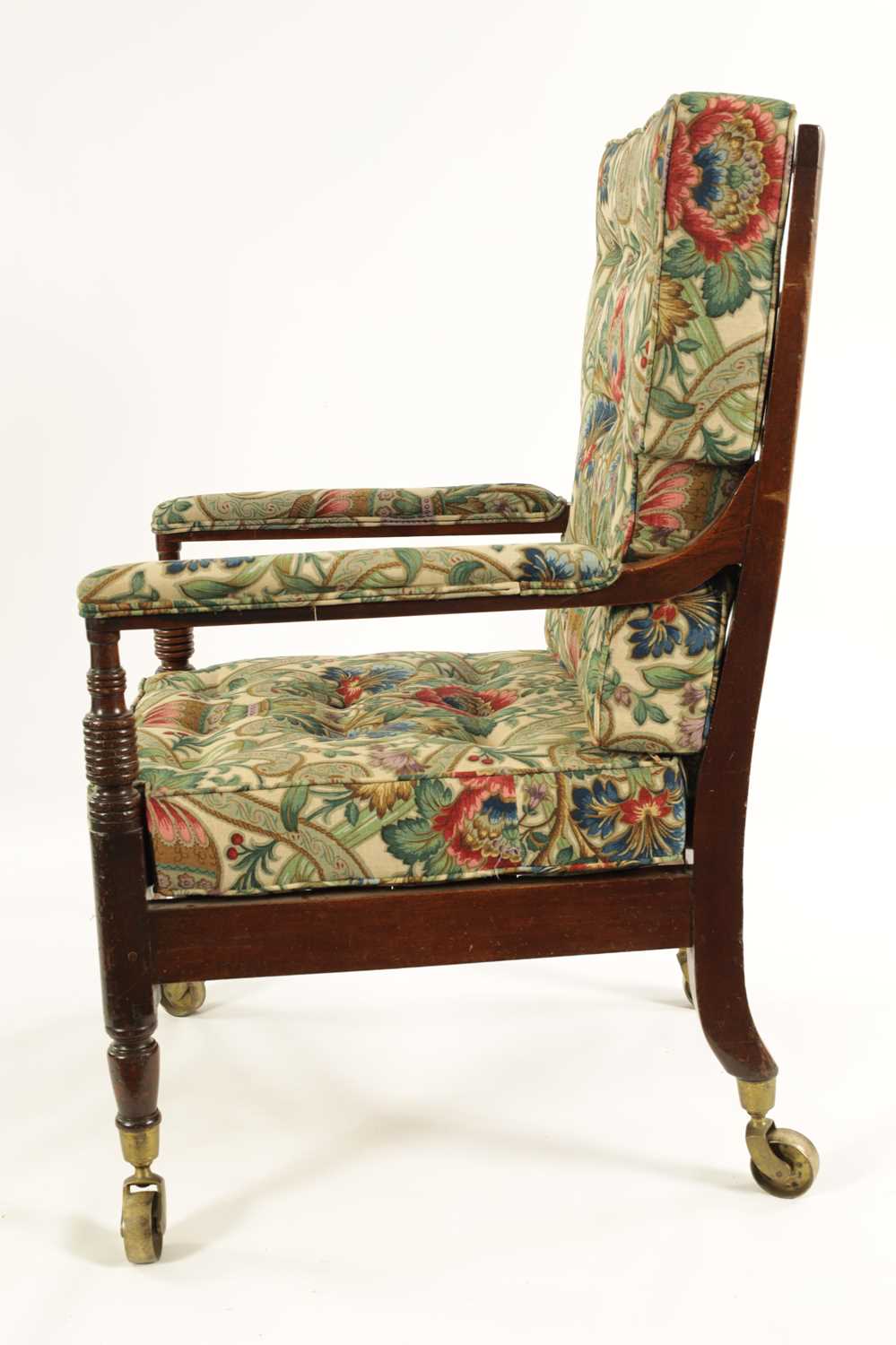 A GEORGE III MAHOGANY LIBRARY CHAIR - Image 7 of 11