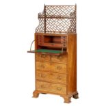 A RARE GEORGE III MAHOGANY LIBRARY SECRETAIRE CHEST OF DRAWERS WITH DETACHABLE BOOK CARRIER