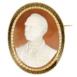 A 19TH CENTURY GOLD AND ENAMEL CAMEO BROACH