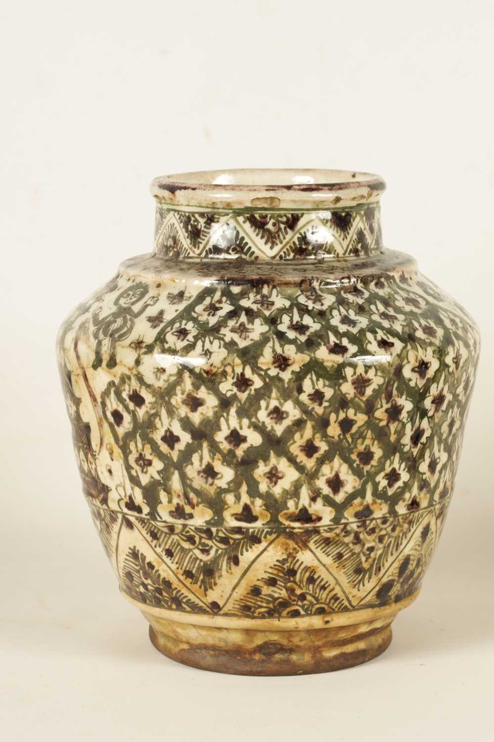 AN EARLY PERSIAN GLAZED EARTHENWARE SHOULDERED VASE - Image 6 of 10