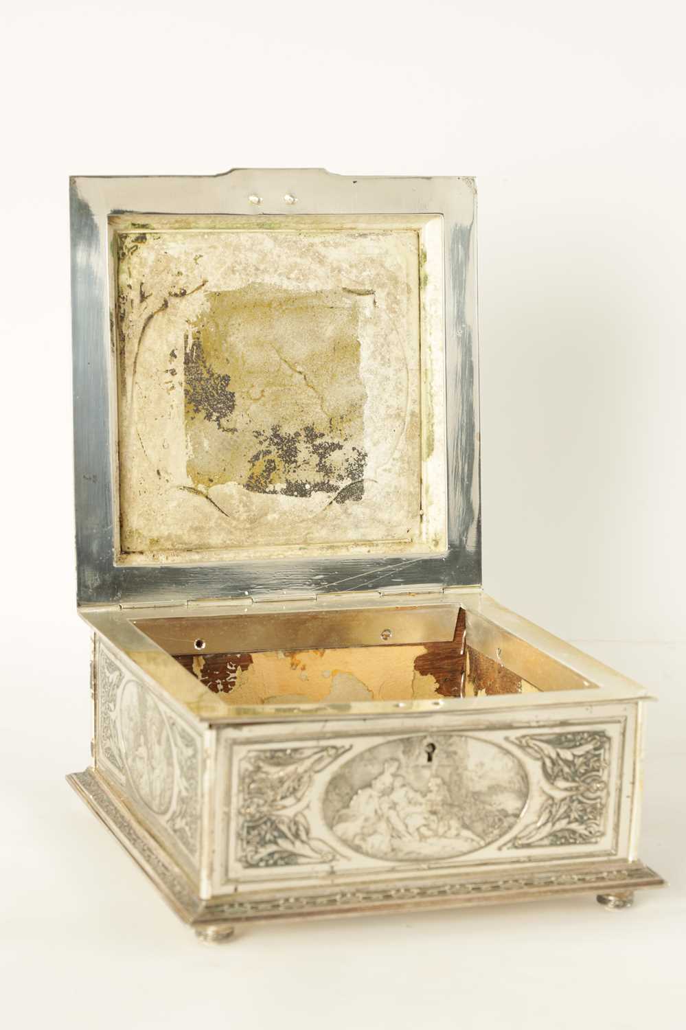 A LATE 19TH CENTURY SILVER PLATED JEWELLERY CASKET DEPICTING MOZART - Image 13 of 16