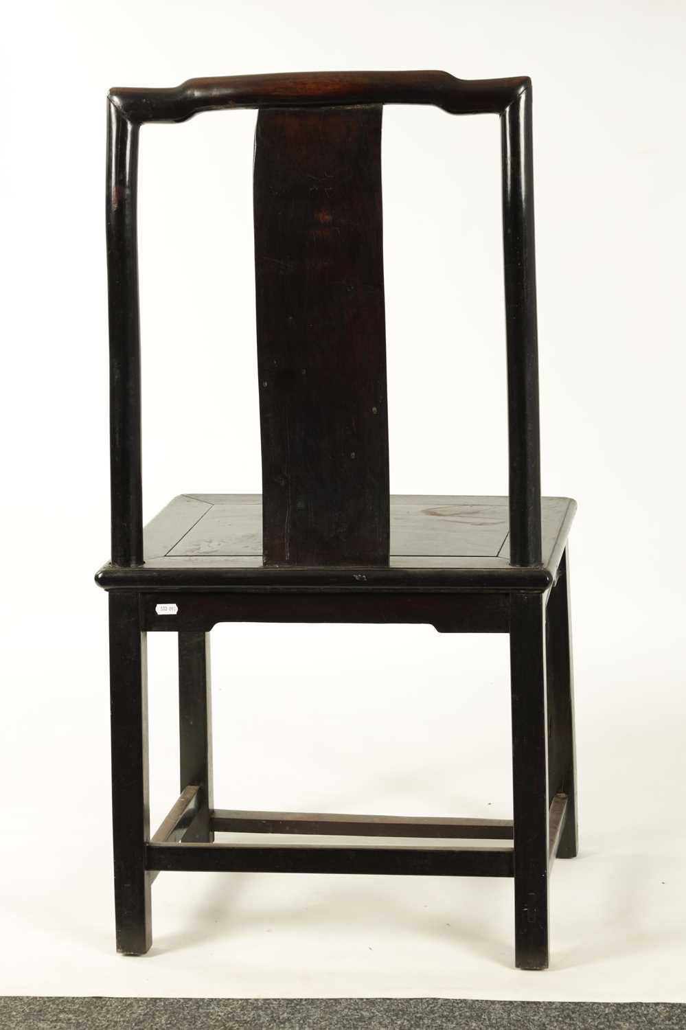 AN 18TH CENTURY CHINESE HARDWOOD SIDE CHAIR - Image 10 of 10