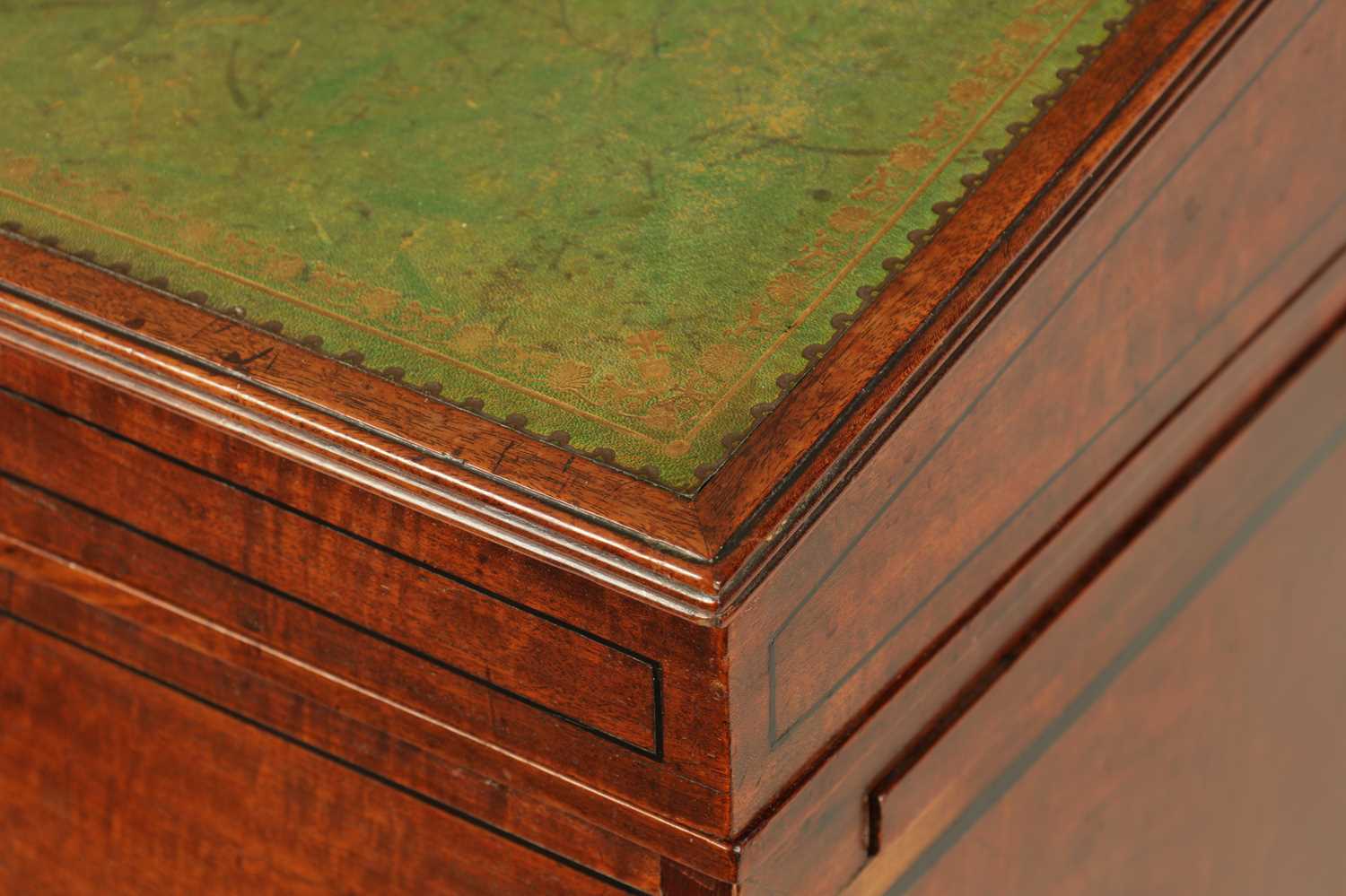 A REGENCY FIGURED MAHOGANY AND EBONY INLAID DAVENPORT OF SMALL SIZE - Image 4 of 10