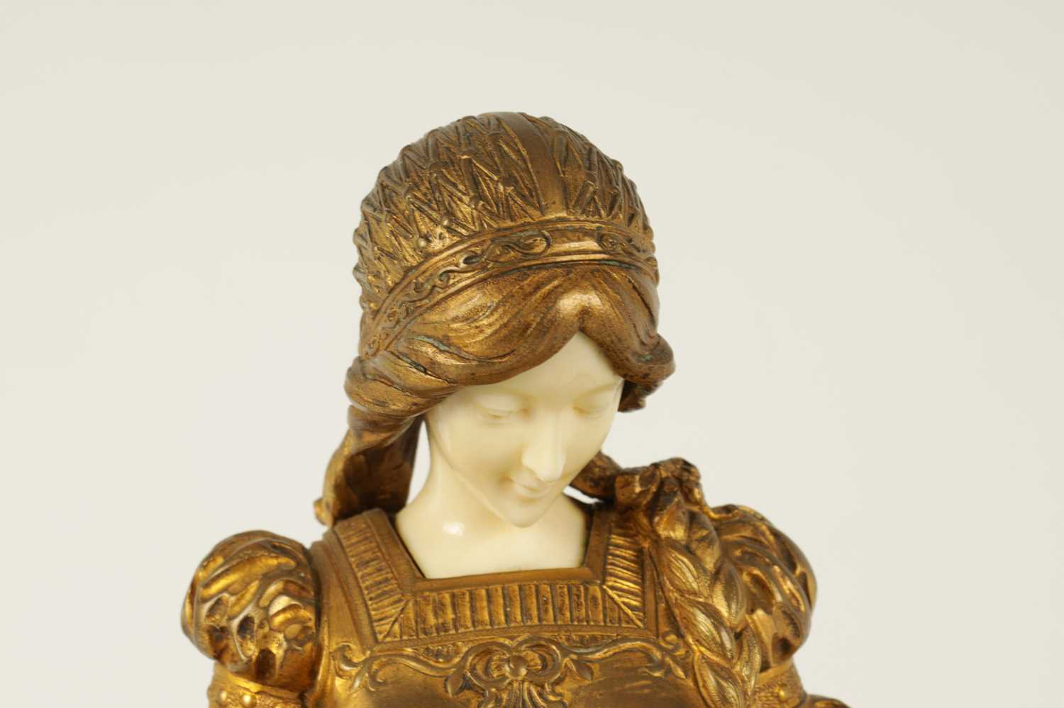 A LATE 19TH CENTURY ART NOUVEAU GILT BRONZE AND IVORY FIGURE OF A SEATED YOUNG LADY - Image 2 of 9