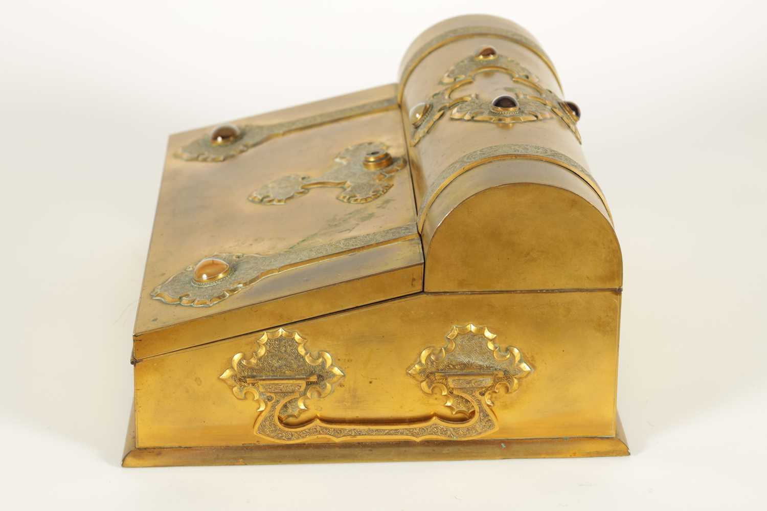 A 19TH CENTURY GILT BRONZE WRITING SLOPE - Image 12 of 12