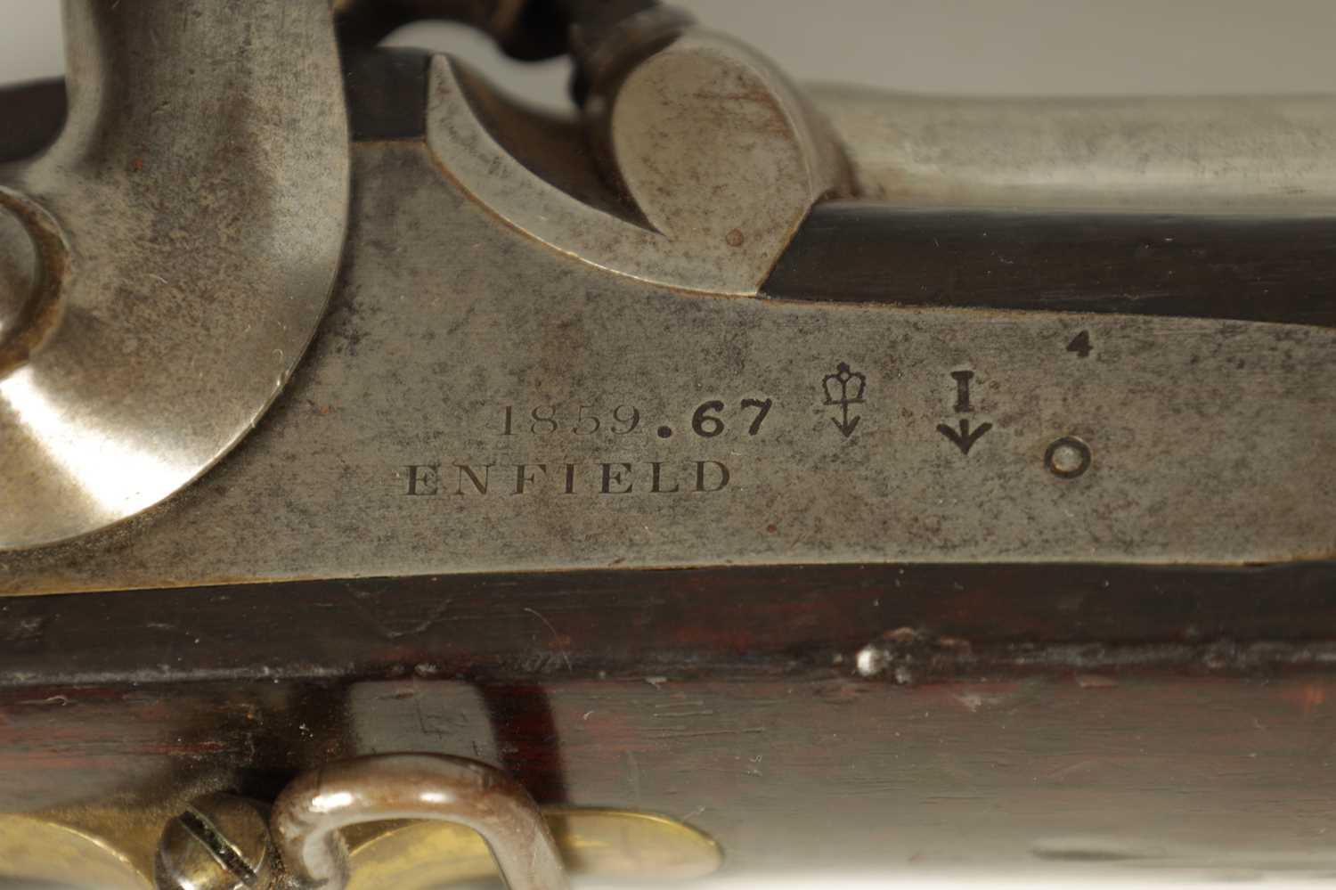 A MID 19TH CENTURY ENFIELD 1859 PATTERN PERCUSSION THREE BAND MUSKET - Image 6 of 15