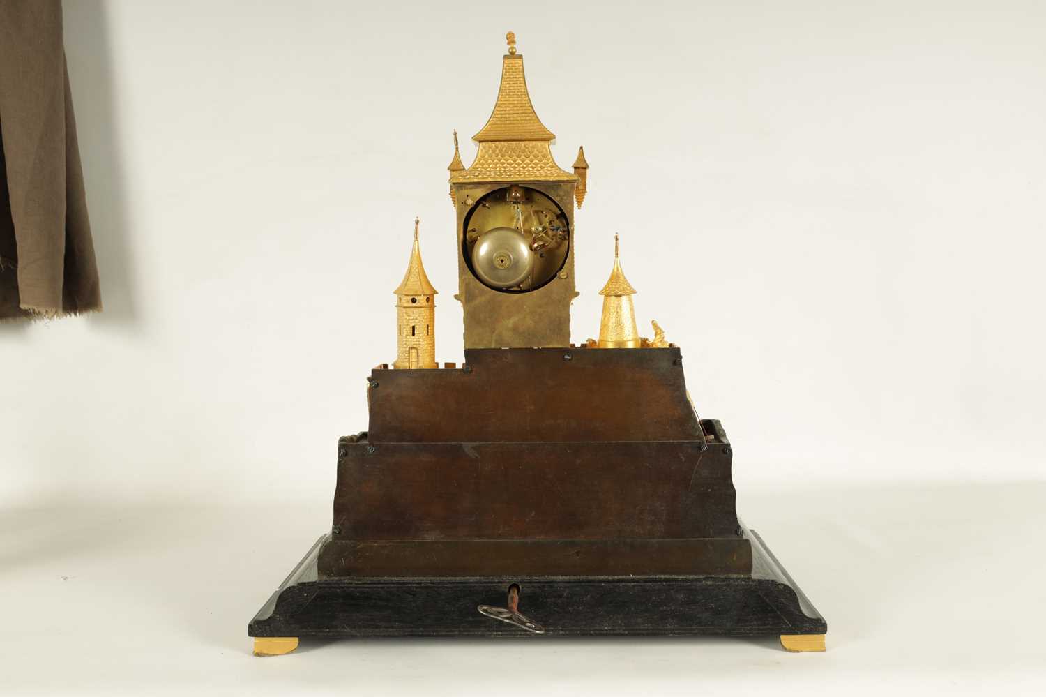 A LARGE MID 19TH CENTURY FRENCH BRONZE AND ORMOLU AUTOMATION MANTEL CLOCK - Image 8 of 11