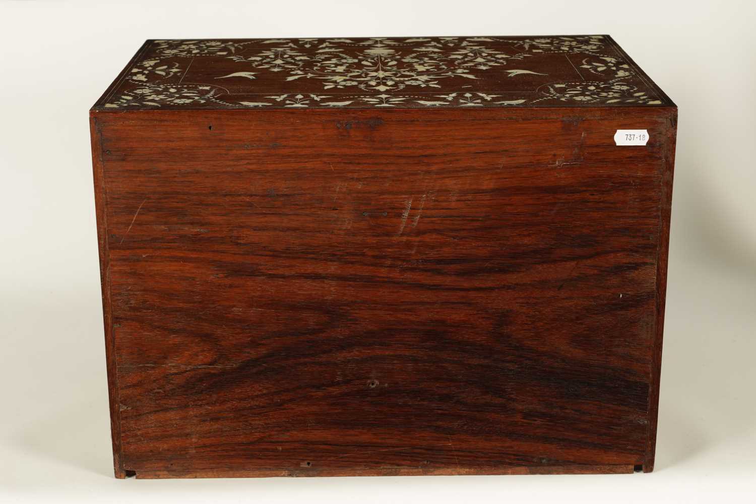 A GOOD 19TH CENTURY ANGLO INDIAN HARDWOOD AND IVORY INLAID TABLE CABINET - Image 12 of 13