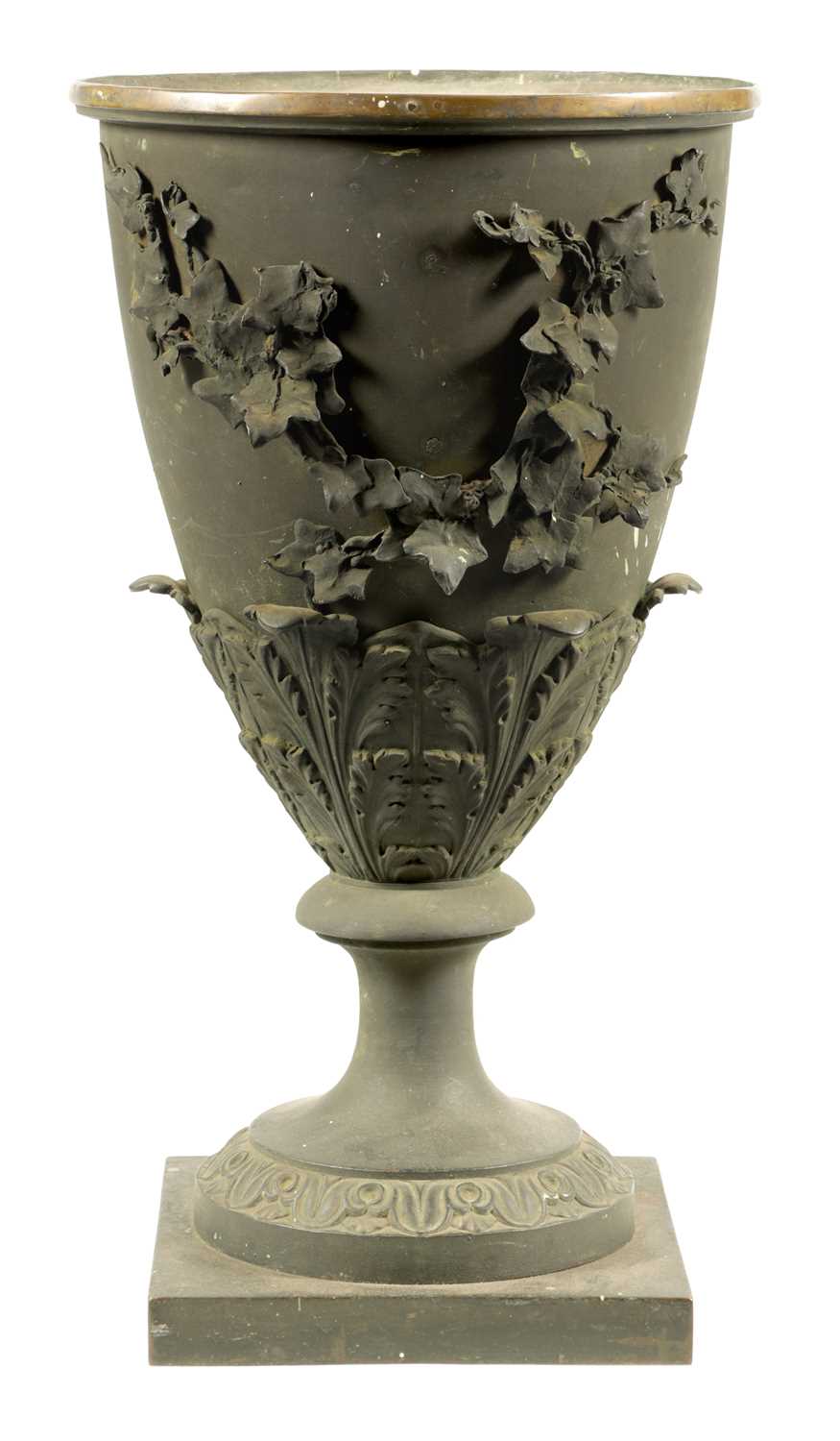 A LARGE 18TH CENTURY FRENCH BRONZE PEDESTAL URN