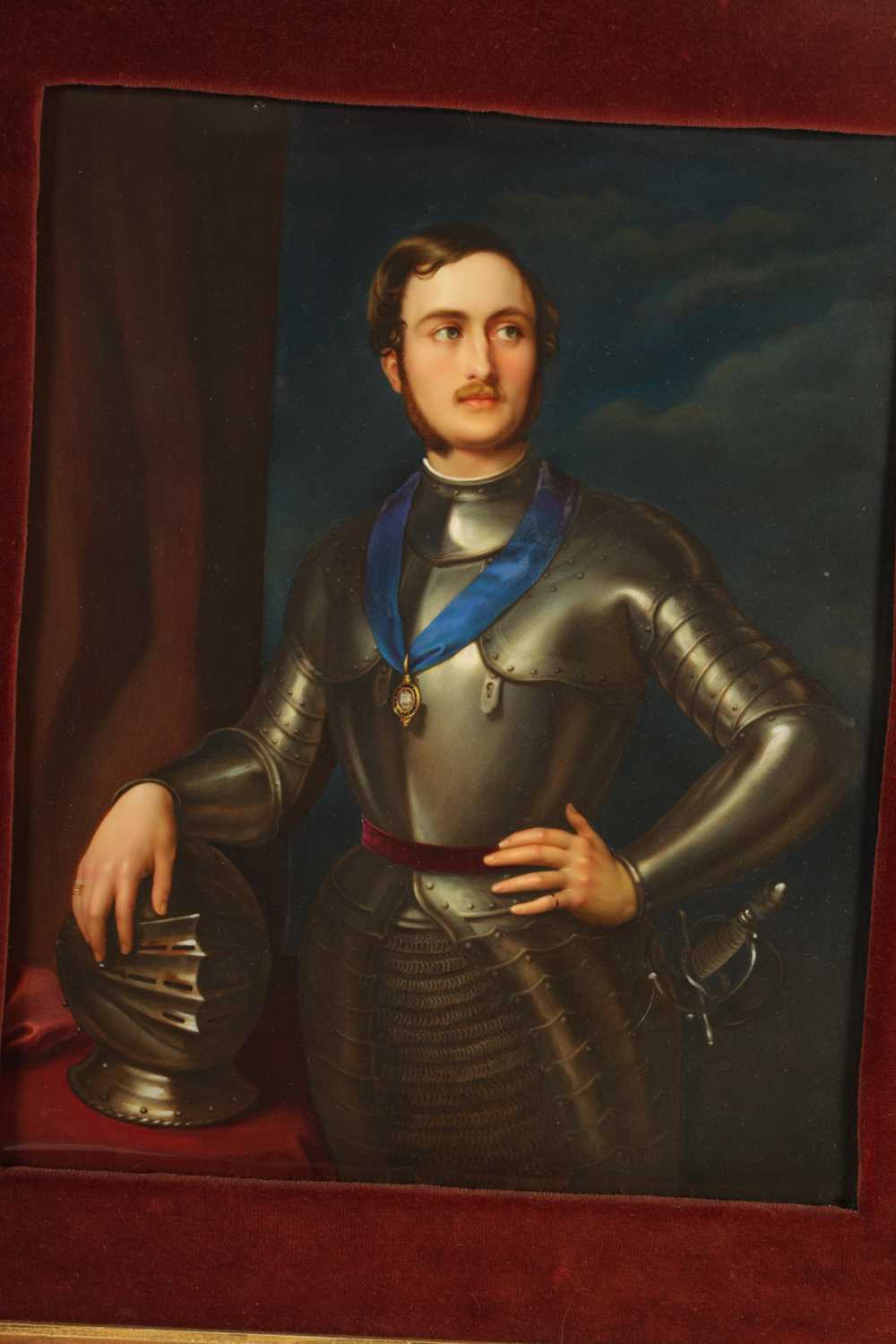 A LARGE 19TH CENTURY GERMAN PAINTED PORCELAIN PLAQUE OF PRINCE ALBERT - Image 2 of 6