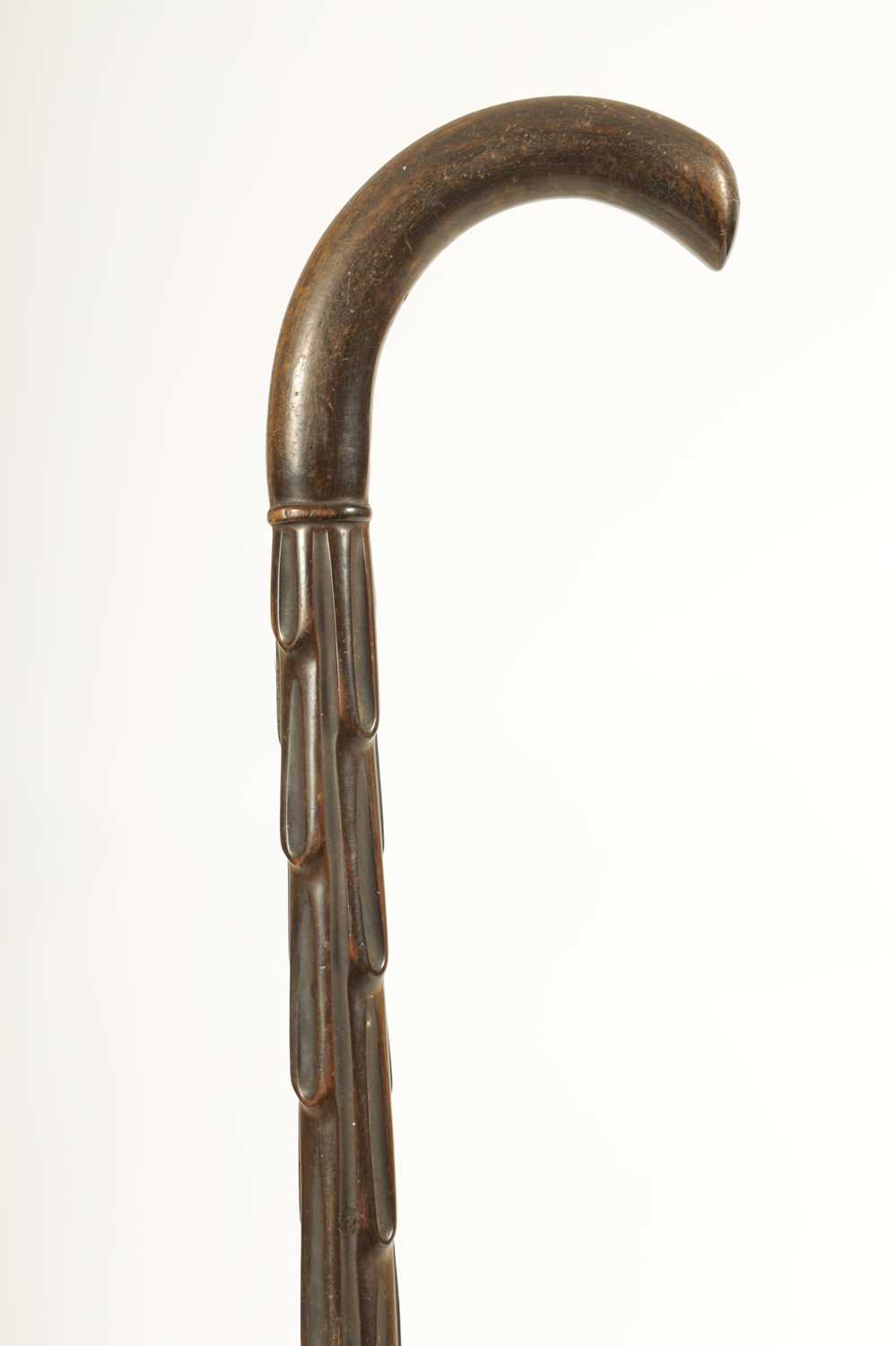 A GOOD 19TH CENTURY RHINOCEROS HORN WALKING STICK - Image 2 of 3