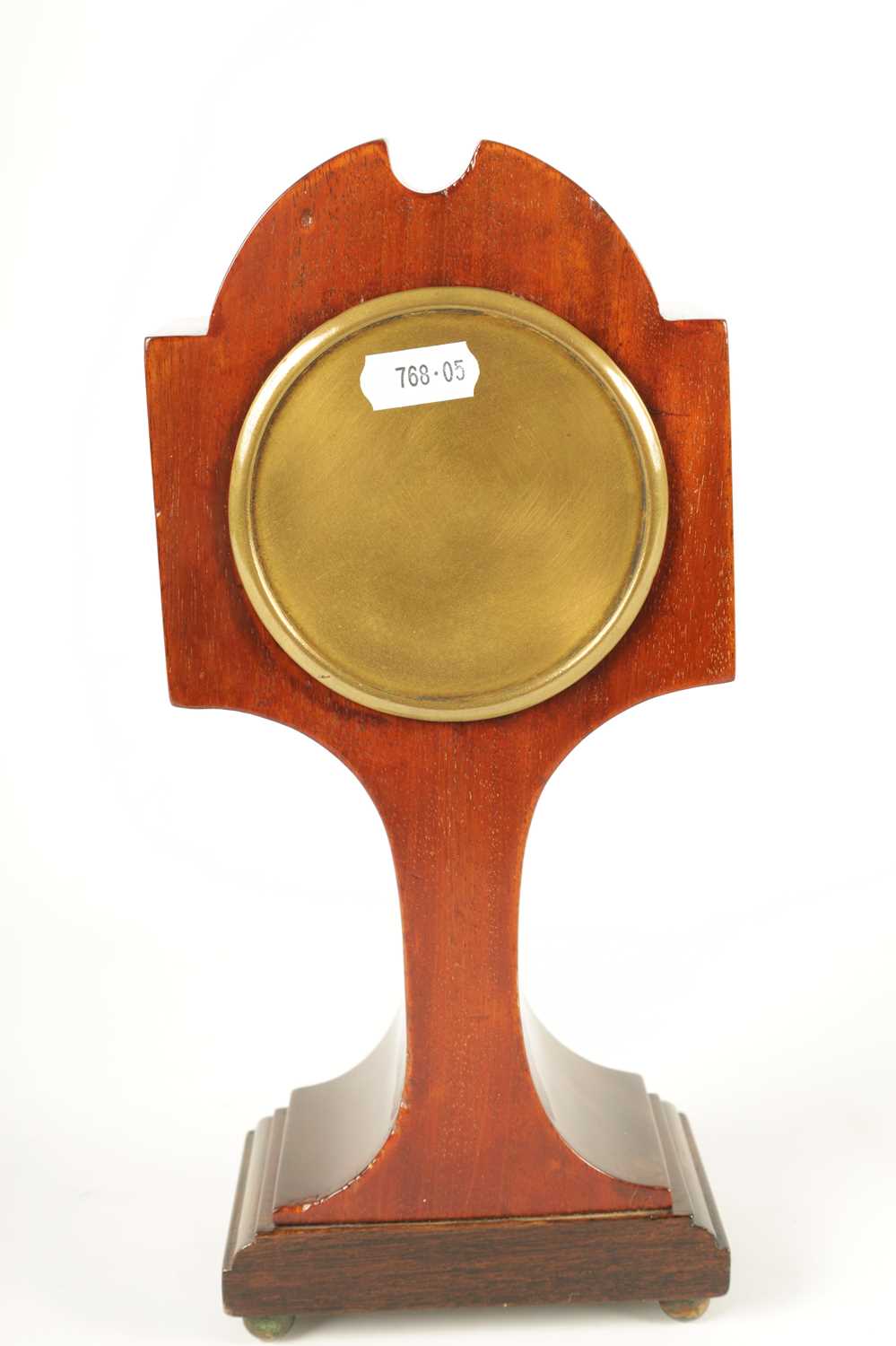 AN EDWARDIAN ART NOUVEAU STYLE BOXWOOD STRUNG AND MAHOGANY INLAID MANTEL CLOCK - Image 7 of 7