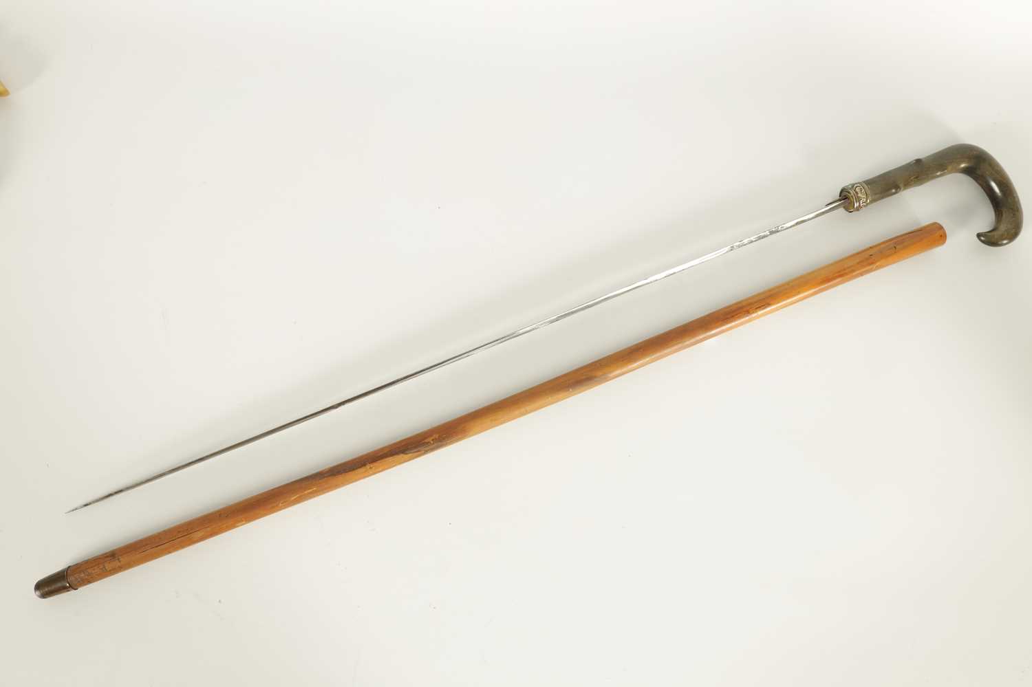 A LATE 19TH CENTURY RHINOCEROS HORN HANDLED SWORD STICK - Image 4 of 5