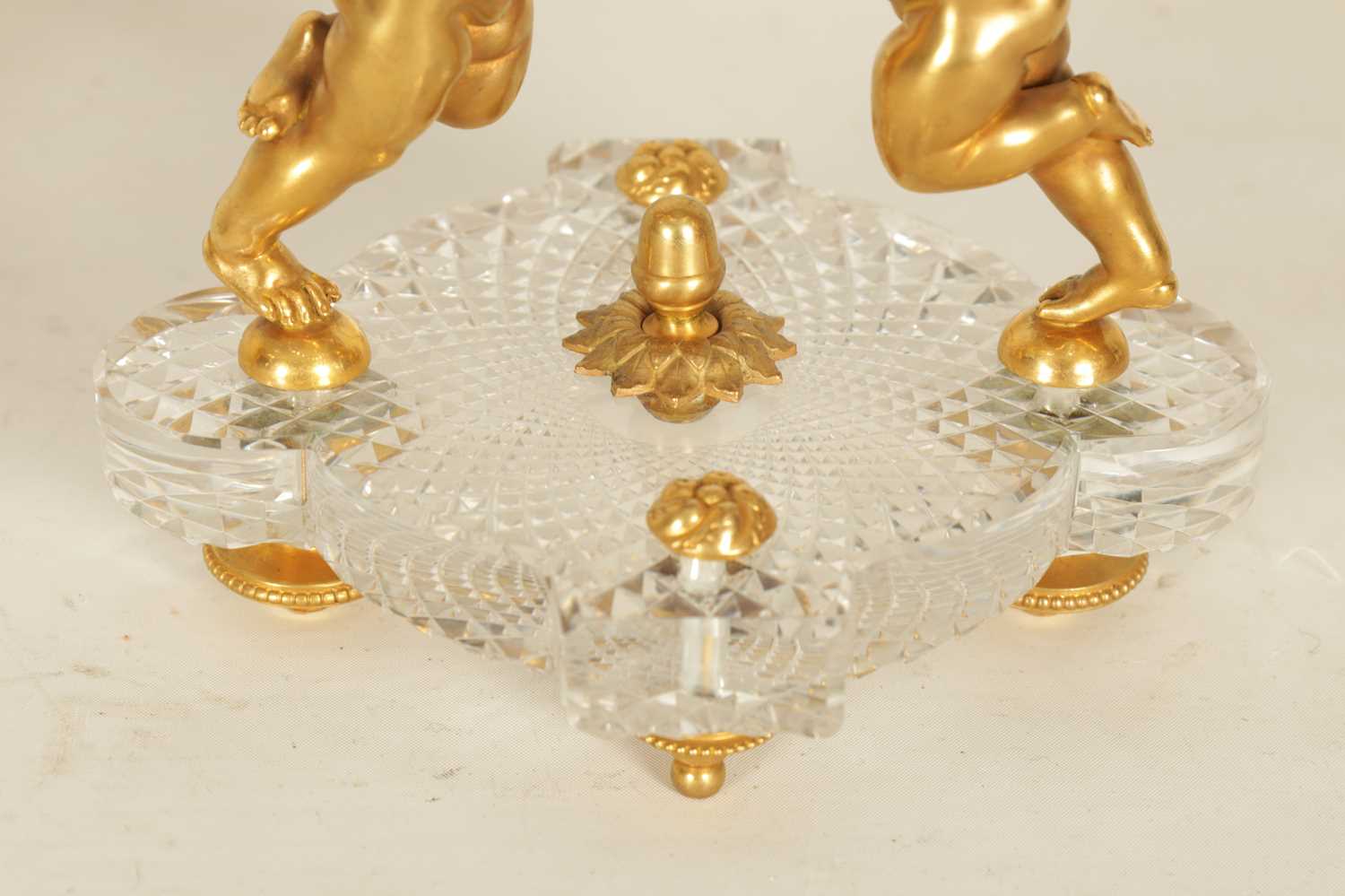A FINE PAIR OF LATE 19TH/EARLY 20TH CENTURY BACCARAT ORMOLU AND CUT GLASS COMPORTS - Image 4 of 10