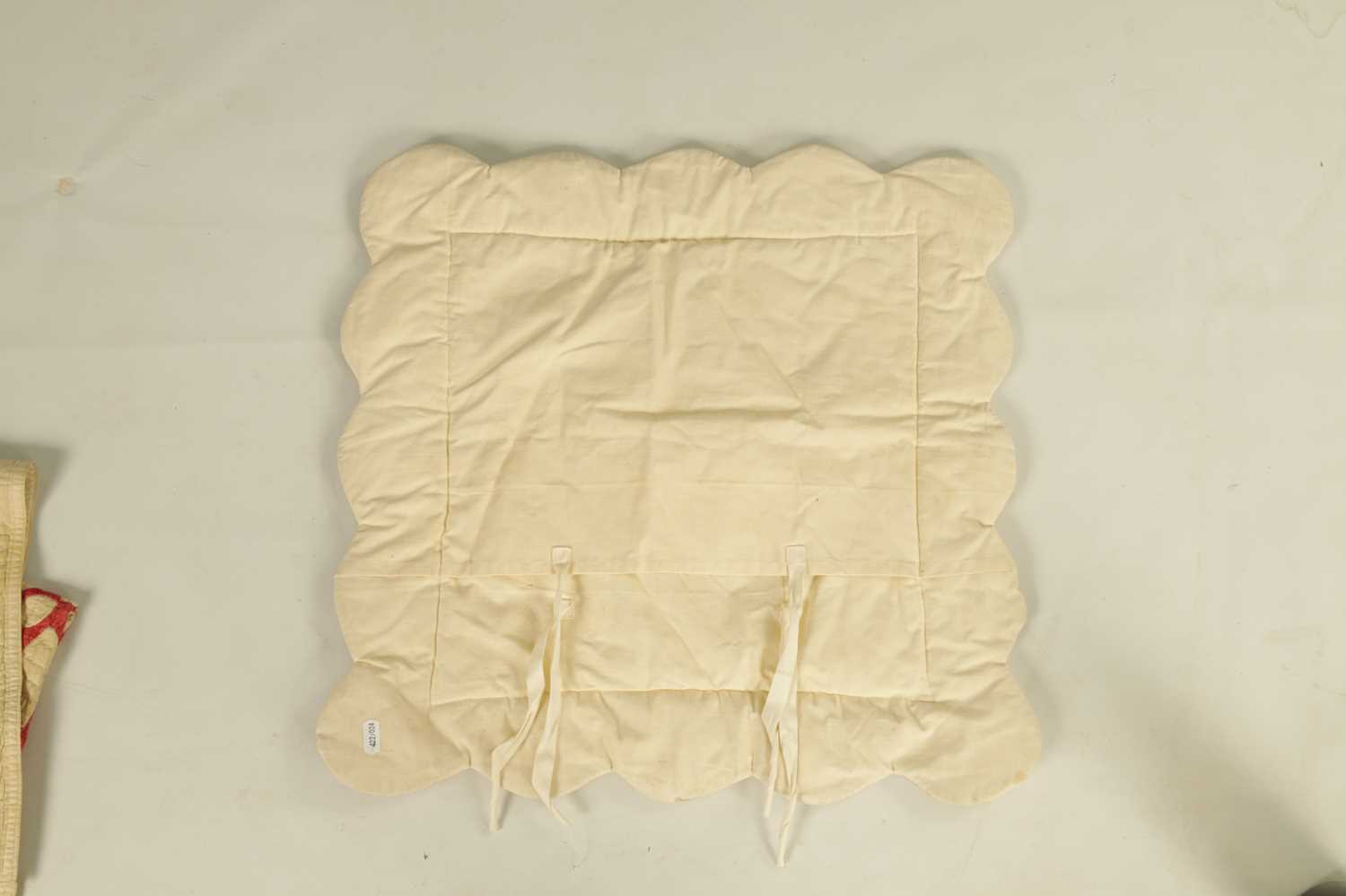 AN 18TH CENTURY CUSHION COVER AND A 19TH CENTURY CHILDS QUILT - Image 5 of 9