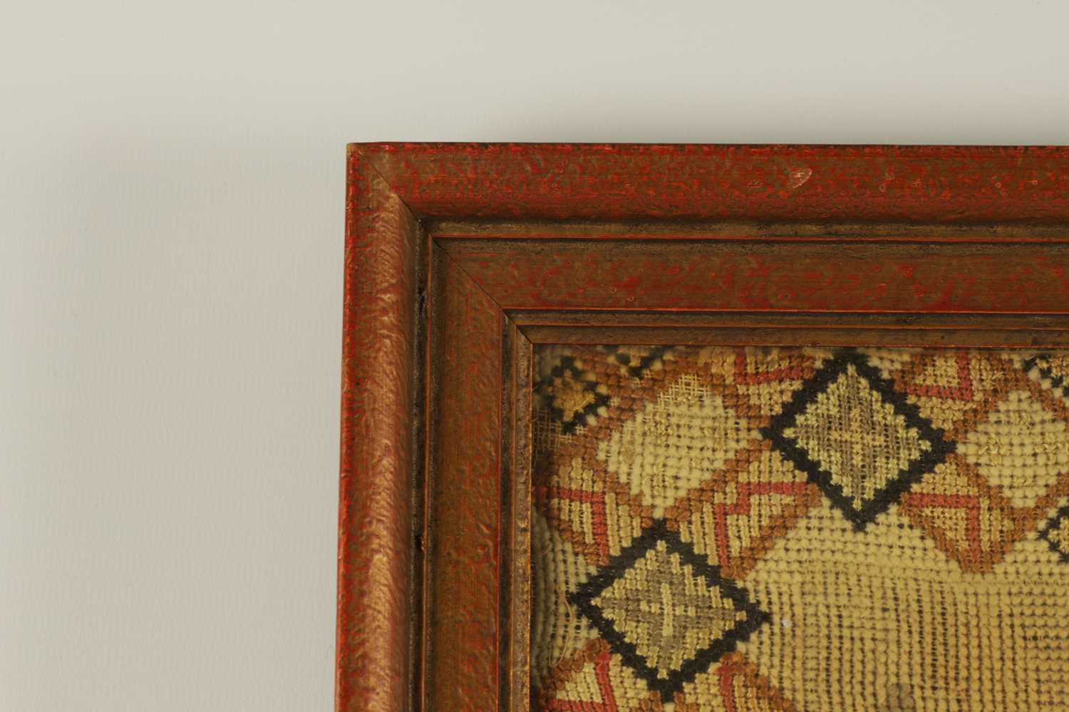 A 19TH CENTURY TAPESTRY SAMPLER - Bild 6 aus 10