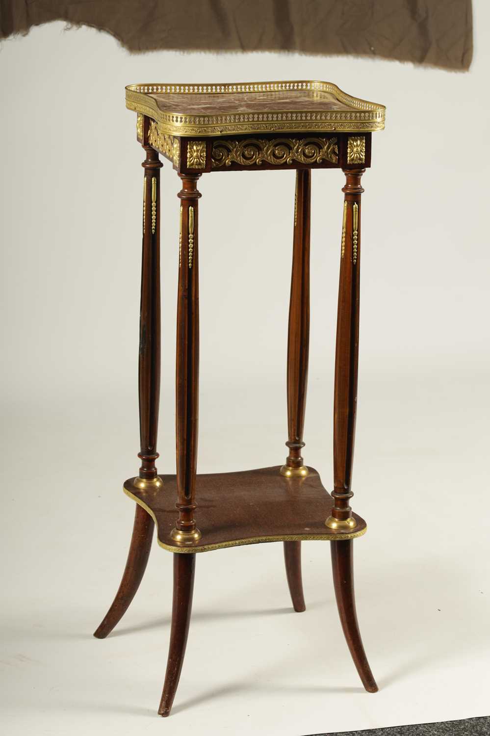 A 20TH CENTURY FRENCH GILT BRASS MOUNTED MAHOGANY SHAPED JARDINIERE STAND - Image 6 of 8