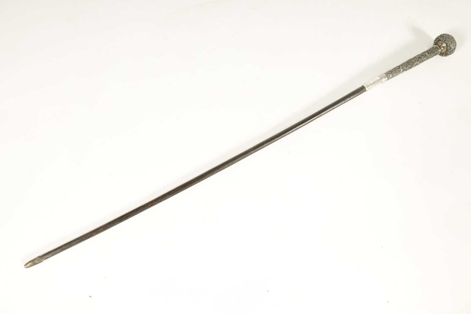 A LATE 19TH CENTURY CHINESE SILVER MOUNTED RHINOCEROS HORN WALKING CANE - Image 2 of 13