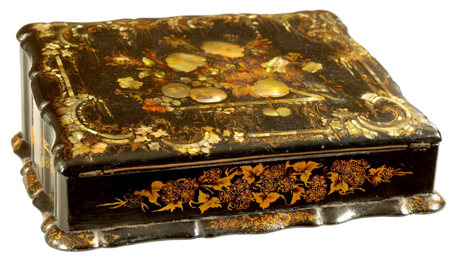 A 19TH CENTURY PAPIER MACHE AND MOTHER OF PEARL INLAID WRITING BOX - Image 3 of 13