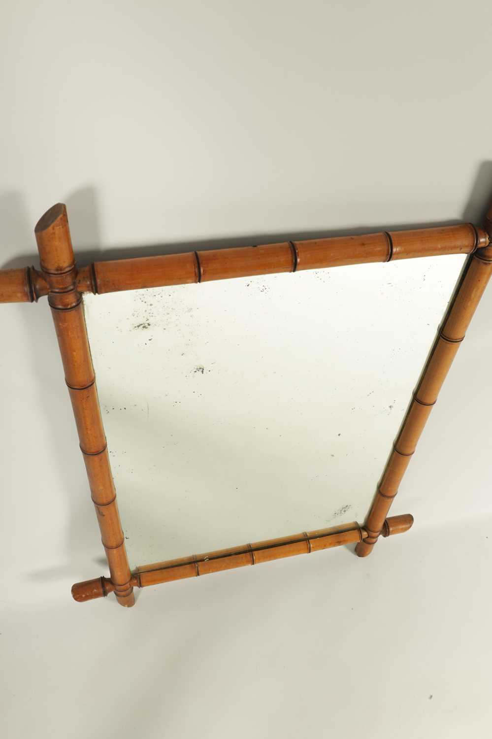 A LARGE 19TH CENTURY FAUX BAMBOO HANGING MIRROR - Image 3 of 4