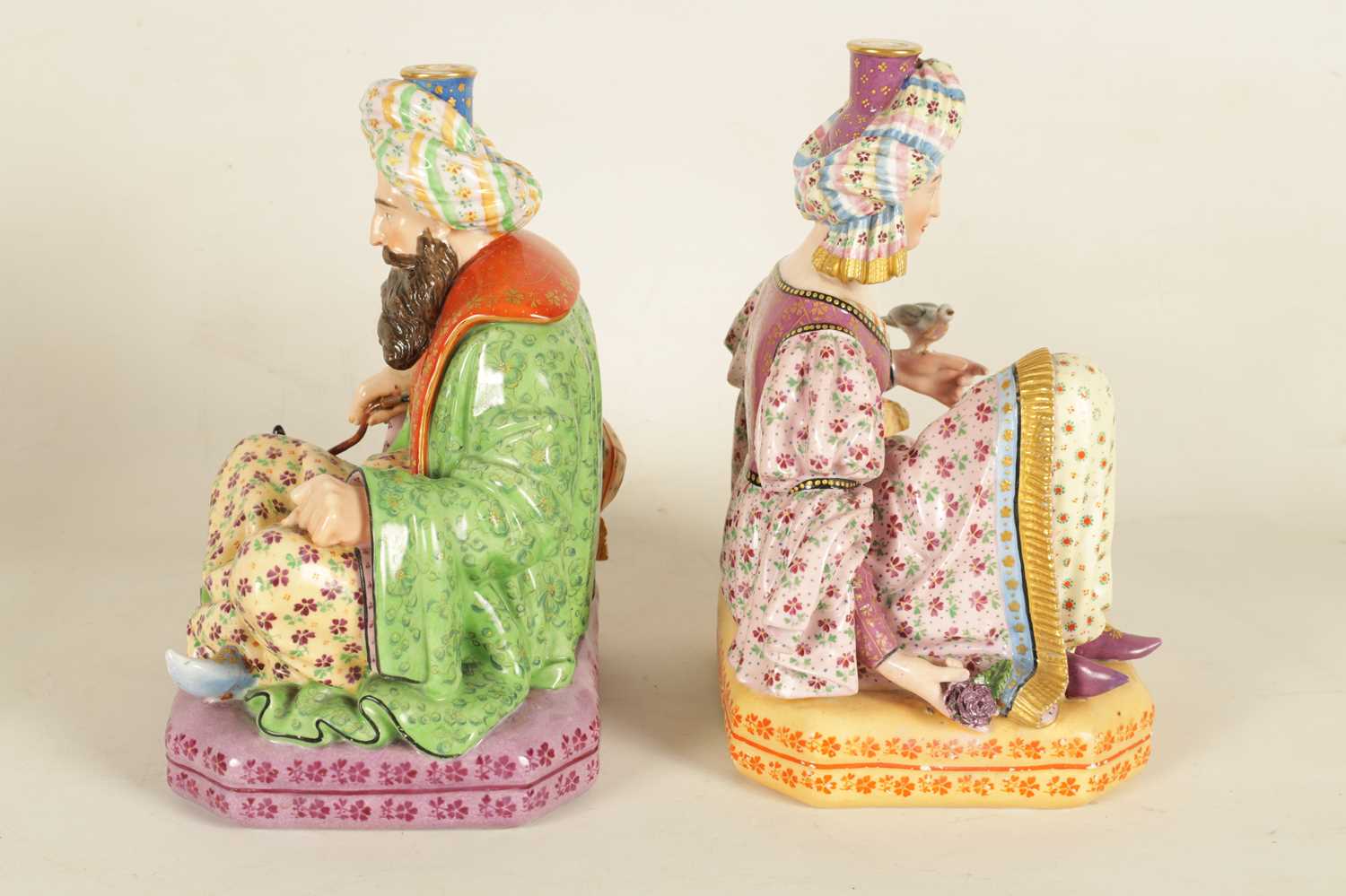A PAIR OF 19TH CENTURY FRENCH FIGURAL PORCELAIN PERFUME BOTTLES BY JACOB PETIT - Image 9 of 18