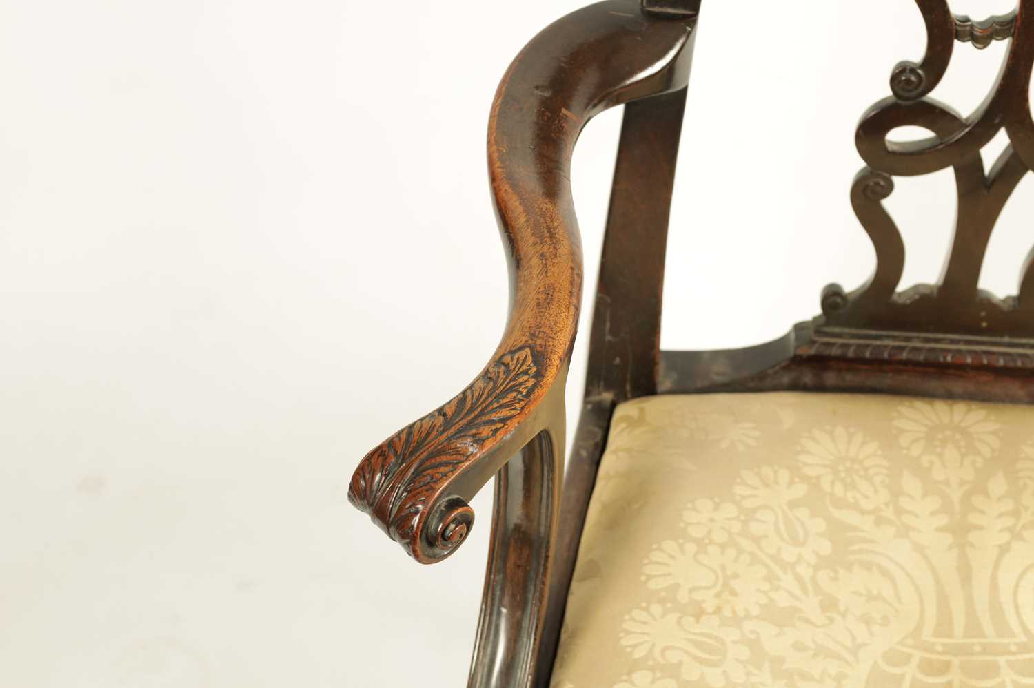 A GEORGE III CARVED MAHOGANY CHIPPENDALE STYLE OPEN ARMCHAIR - Image 14 of 14