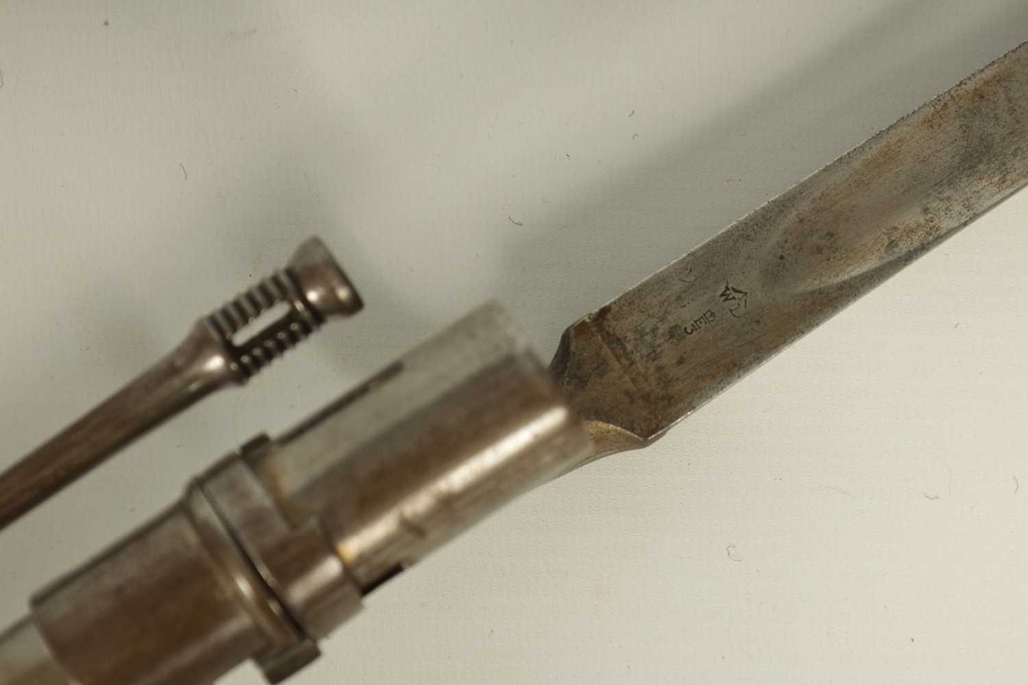 A MID 19TH CENTURY ENFIELD 1859 PATTERN PERCUSSION THREE BAND MUSKET - Image 10 of 15